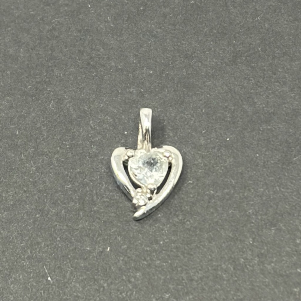 10k White Gold Heart Pendant with Cubic Zirconia | Petite